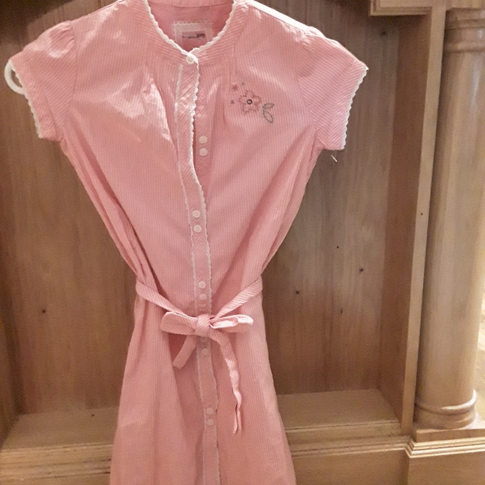 Girl's dress